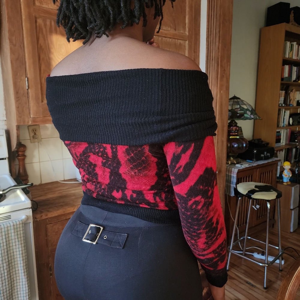 Off shoulder top - Picture 2 of 4